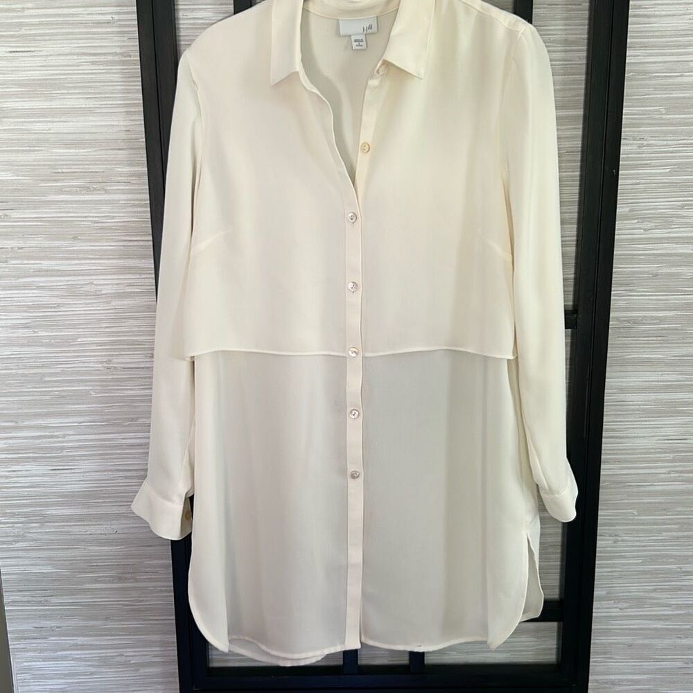 J. Jill classy cream colored tunic blouse size S petite long sleeve